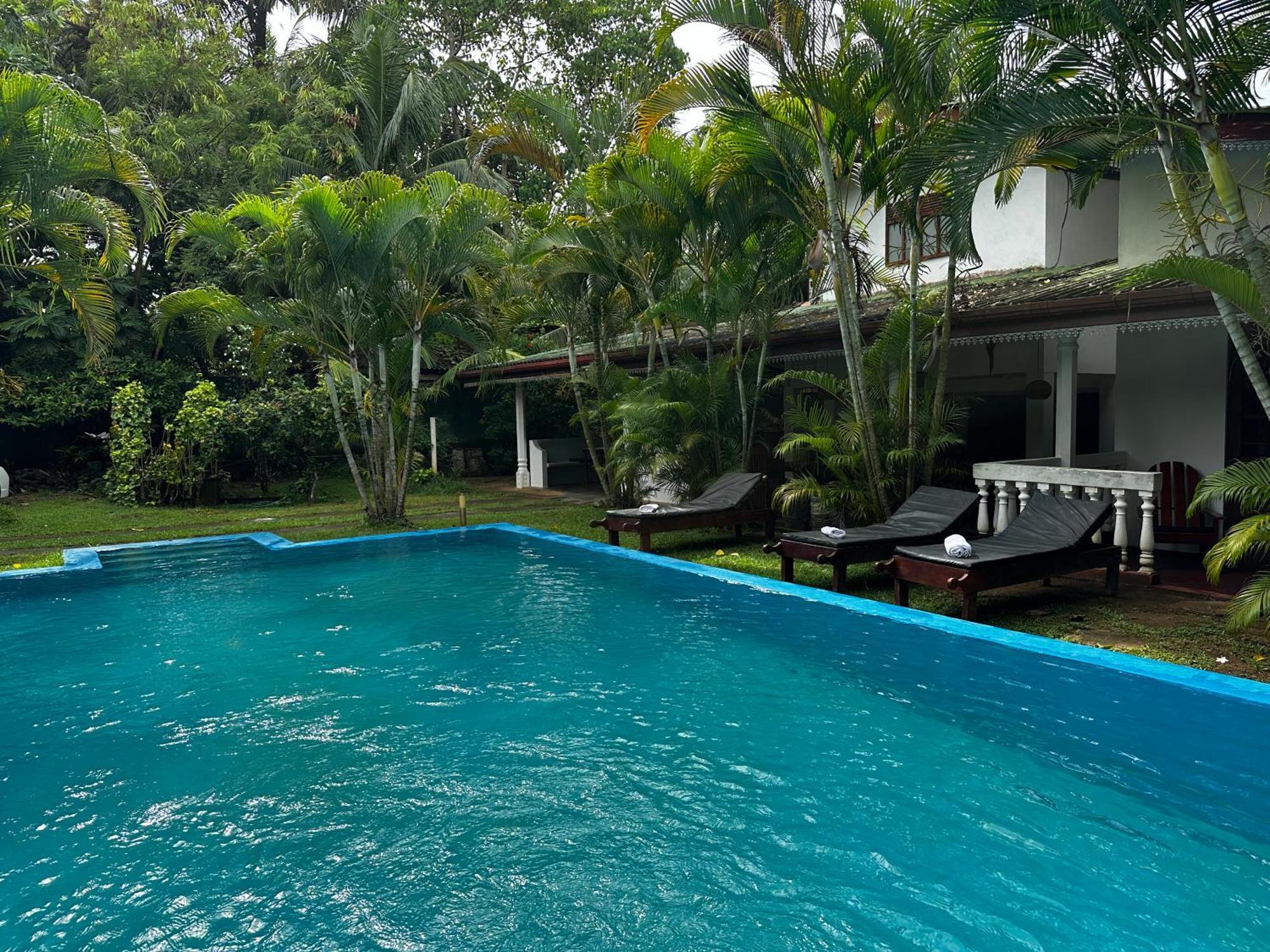 Vidisa Villas Hikkaduwa Exterior photo