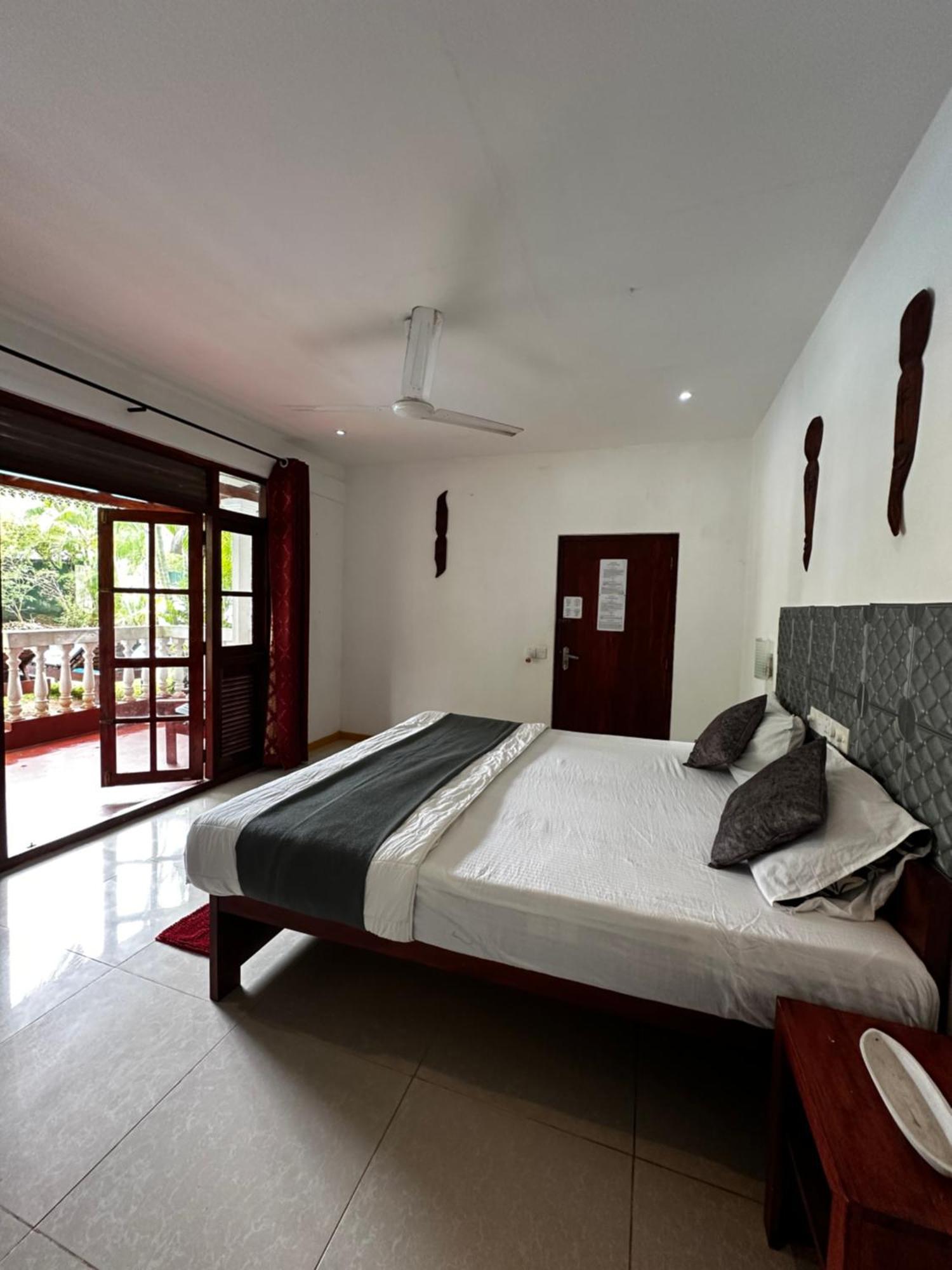 Vidisa Villas Hikkaduwa Exterior photo
