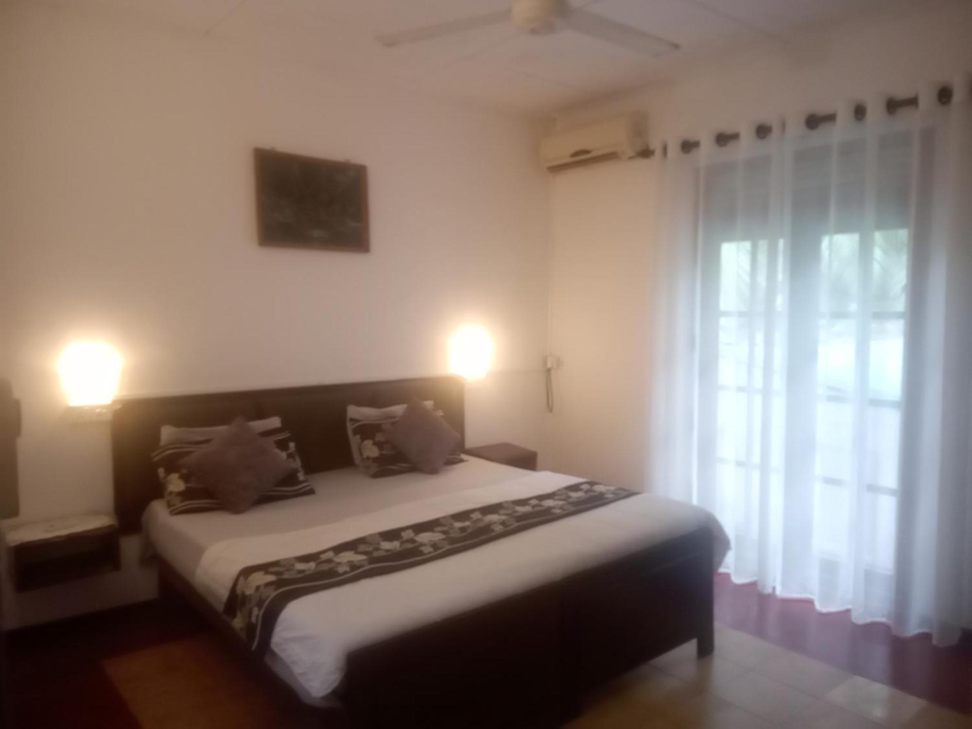 Vidisa Villas Hikkaduwa Exterior photo